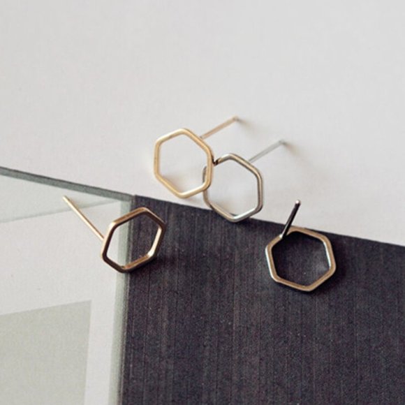 "6 Points" Minimalist Hexagon Simple Stud Earrings - Picture 6 of 7